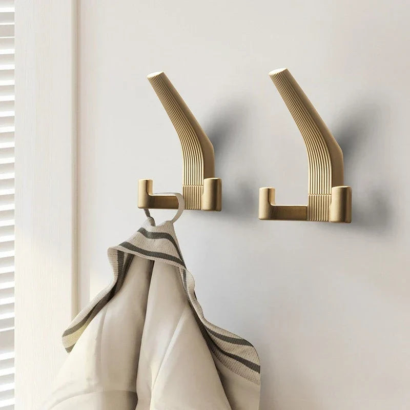 Porte-manteau mural robuste pour équipement de moto et scooter
