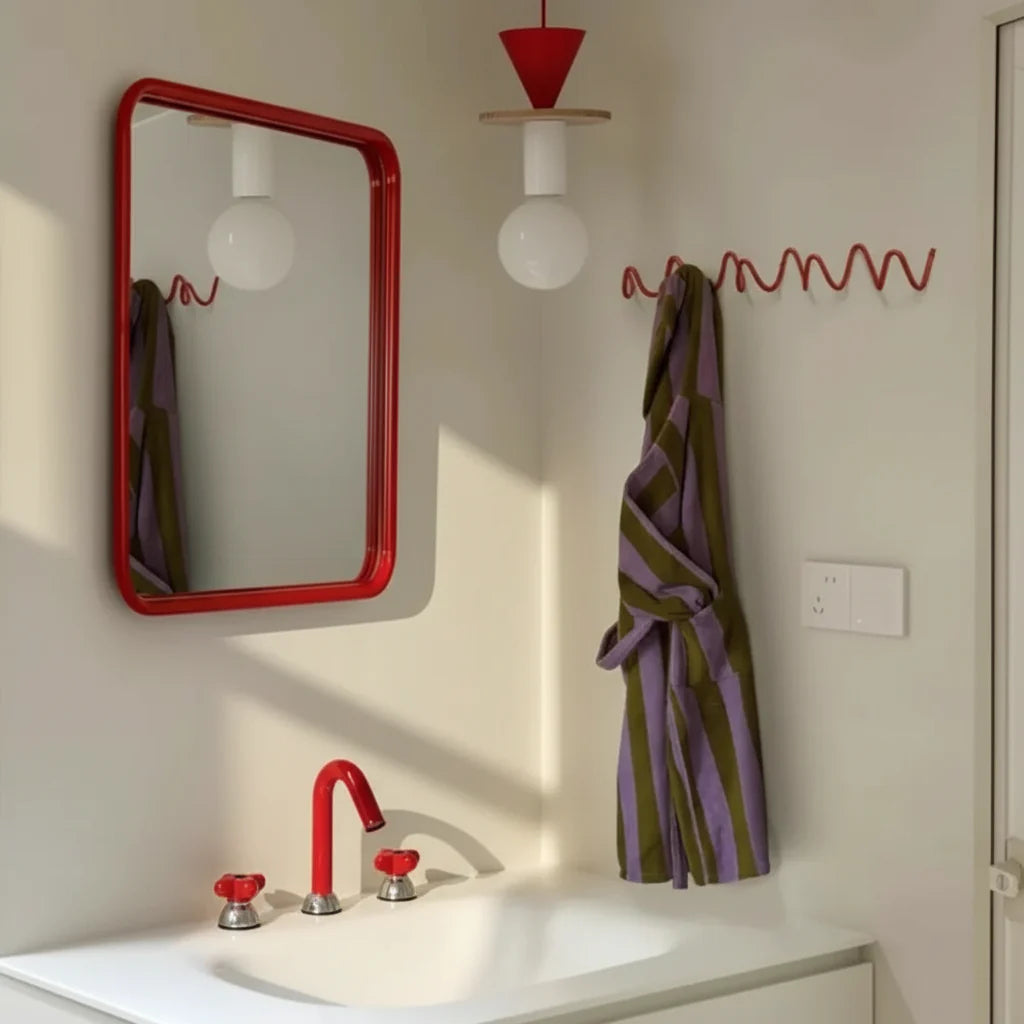 Porte manteau rouge